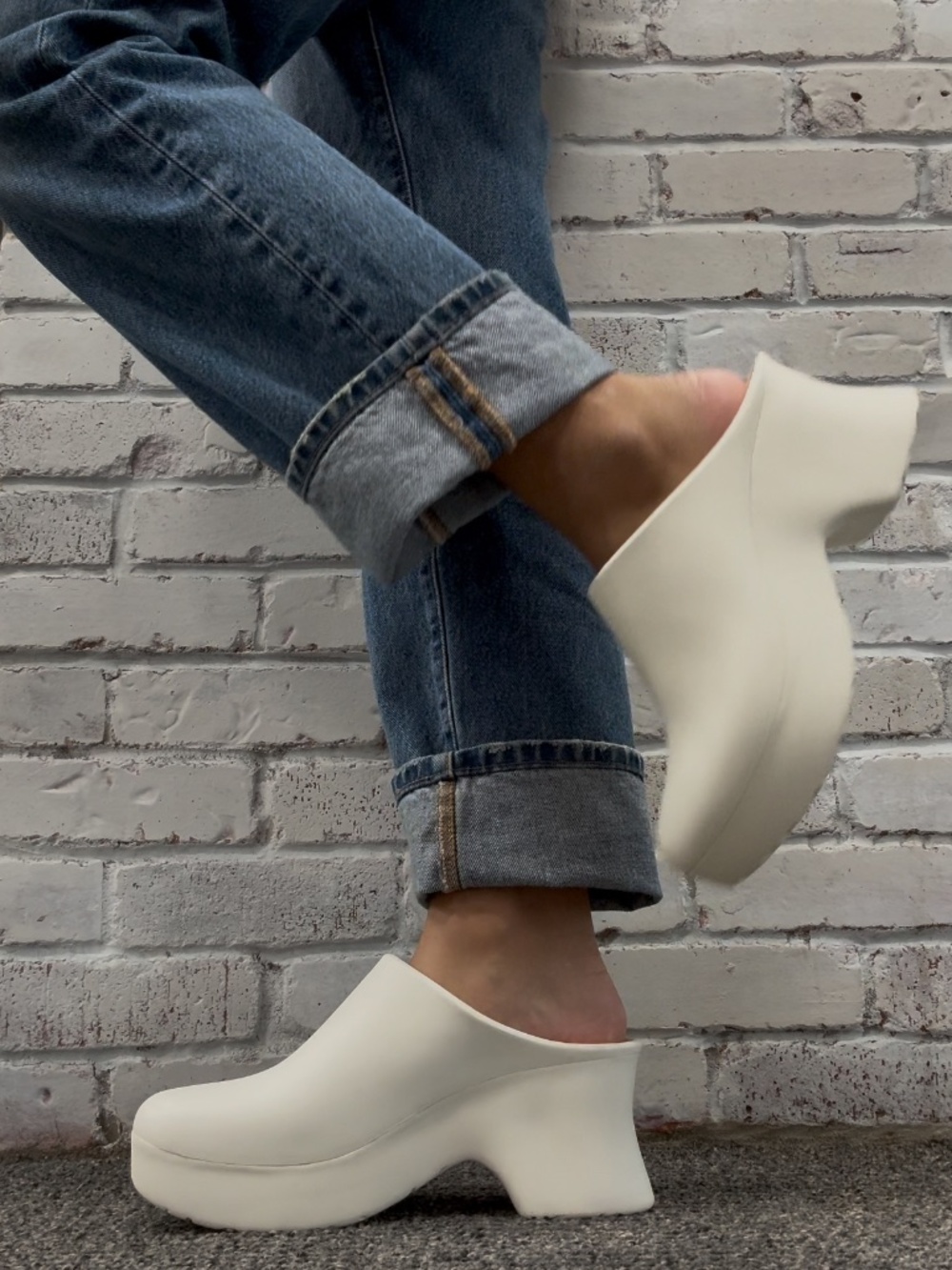 Loewe Terra Clogs